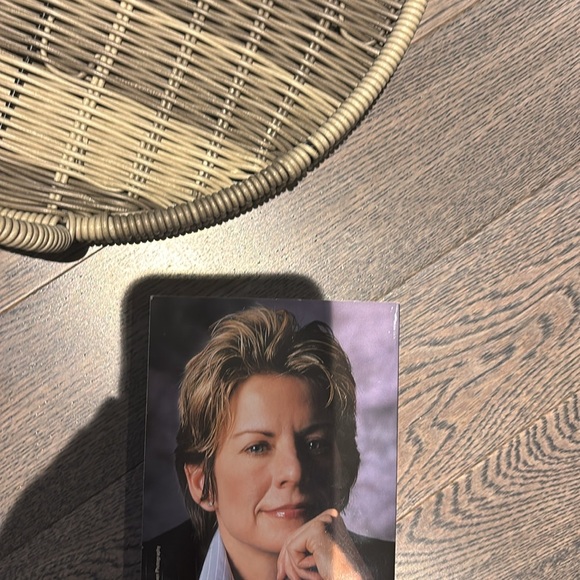 'Isle of Dogs' by Patricia Cornwell - Picture 4 of 8